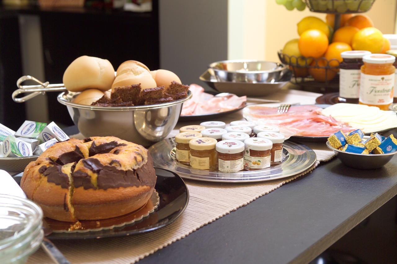 Bed and Breakfast Mua Boutique Болонья Экстерьер фото